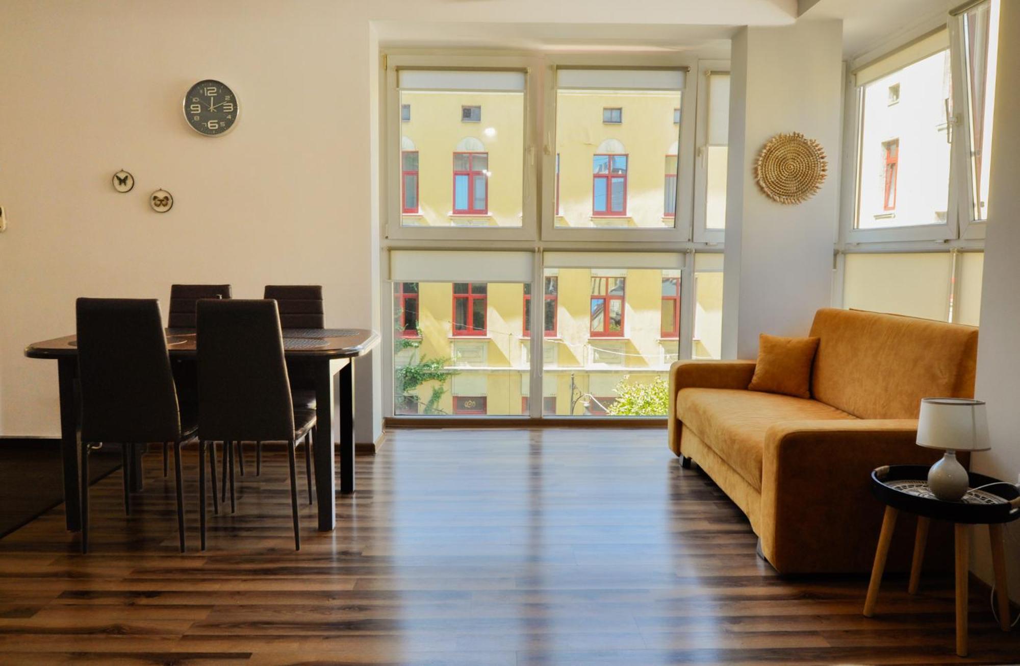 Piotrkowska 89 Apartahotel *