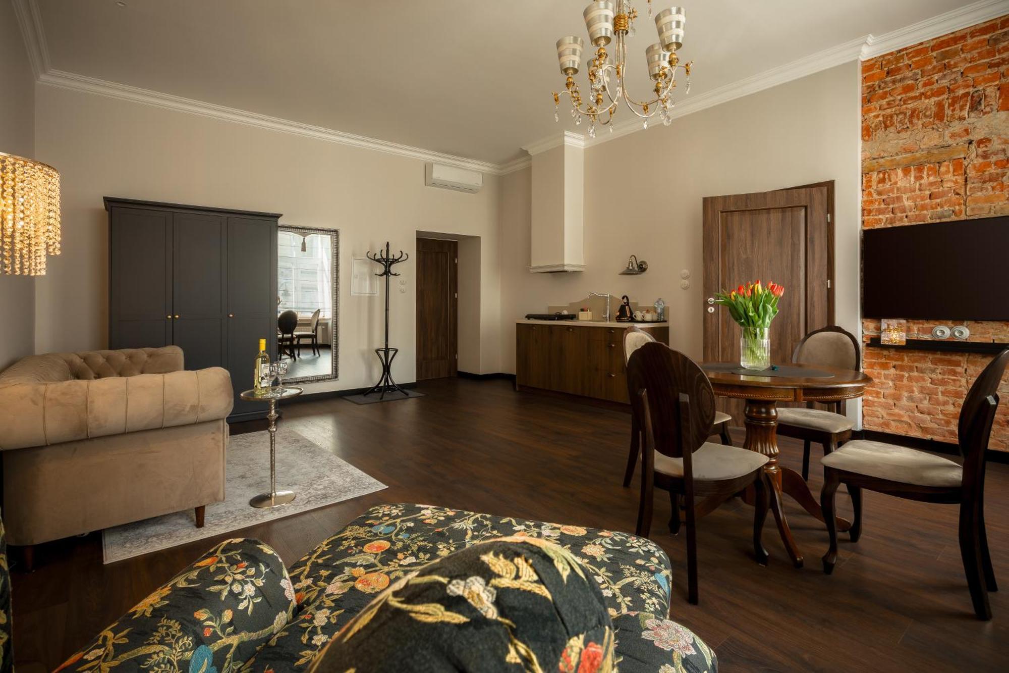 Piotrkowska 89 Apartahotel
